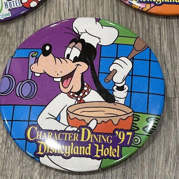 Disney Character Dining Set Of 3 Buttons Pin Donald Mighty Goofy Hotels PB13 - Picture 4 of 4